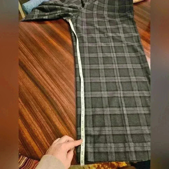 Lane Bryant Gray Plaid Flat Front High Rise Wide Leg Trouser Pants Size 22R EUC - Picture 5 of 9